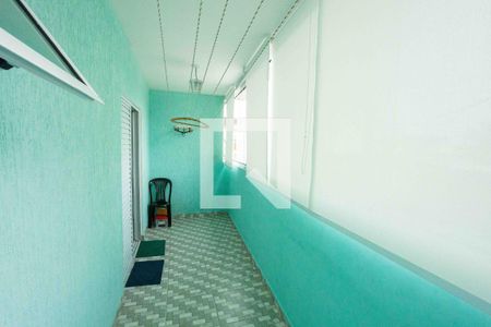 Casa à venda com 149m², 3 quartos e 2 vagas Casa à venda com 149m², 3 quartos e 2 vagasVaranda Casa 3