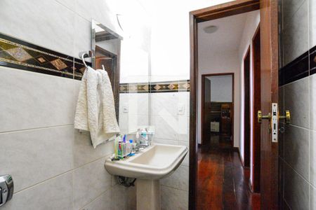 Casa para alugar com 225m², 3 quartos e 2 vagas Casa para alugar com 225m², 3 quartos e 2 vagasBanheiro