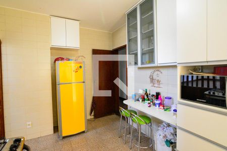 Casa para alugar com 225m², 3 quartos e 2 vagas Casa para alugar com 225m², 3 quartos e 2 vagasCozinha