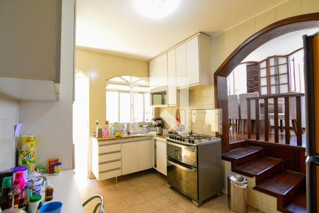 Casa para alugar com 225m², 3 quartos e 2 vagas Casa para alugar com 225m², 3 quartos e 2 vagasCozinha