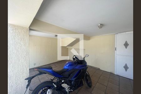 Casa para alugar com 225m², 3 quartos e 2 vagas Casa para alugar com 225m², 3 quartos e 2 vagasGaragem