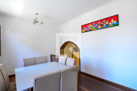 Casa para alugar com 225m², 3 quartos e 2 vagas Casa para alugar com 225m², 3 quartos e 2 vagasSala de Jantar