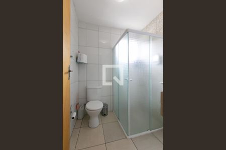 Casa à venda com 190m², 2 quartos e 2 vagasBanheiro 