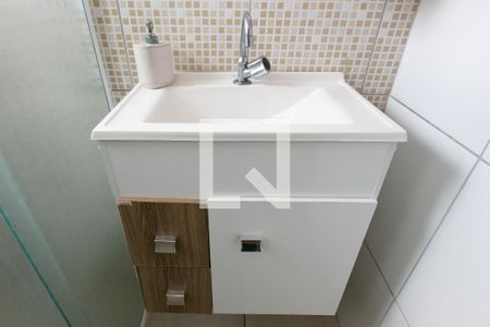 Casa à venda com 190m², 2 quartos e 2 vagasDetalhe banheiro