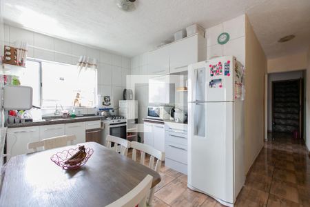 Casa à venda com 190m², 2 quartos e 2 vagasCozinha