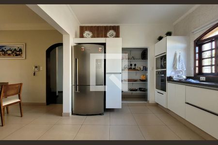 Casa à venda com 295m², 4 quartos e 4 vagas Casa à venda com 295m², 4 quartos e 4 vagasCozinha