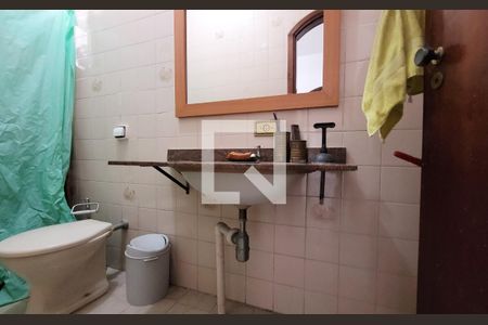 Casa à venda com 295m², 4 quartos e 4 vagas Casa à venda com 295m², 4 quartos e 4 vagasBanheiro