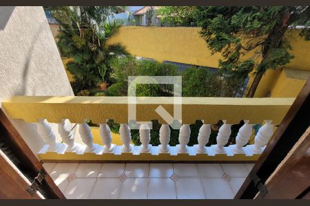 Casa à venda com 295m², 4 quartos e 4 vagas Casa à venda com 295m², 4 quartos e 4 vagasSacada