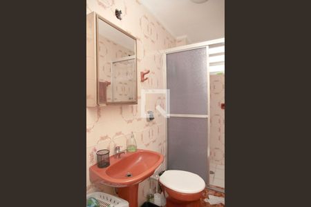 Banheiro de apartamento à venda com 1 quarto, 42m² em Bela Vista, Porto Alegre