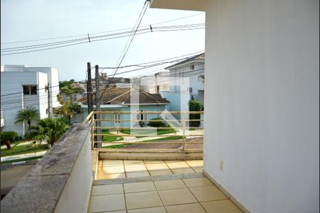 Casa de condomínio para alugar com 300m², 5 quartos e 4 vagasVaranda Escritório