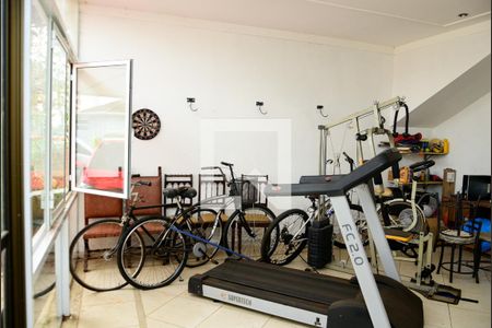 Casa de condomínio para alugar com 300m², 5 quartos e 4 vagasGaragem