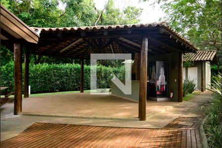 Casa de condomínio para alugar com 300m², 5 quartos e 4 vagasÁrea comum - Churrasqueira