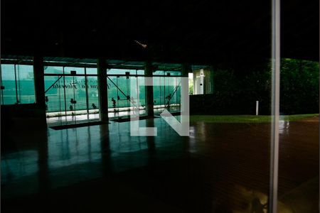 Casa de condomínio para alugar com 300m², 5 quartos e 4 vagasSalão