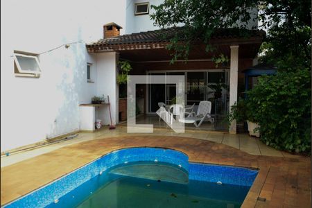 Casa de condomínio para alugar com 300m², 5 quartos e 4 vagasPiscina