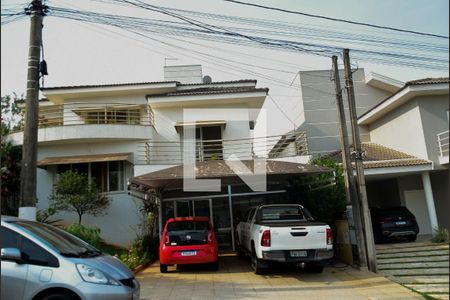 Casa de condomínio para alugar com 300m², 5 quartos e 4 vagasFachada
