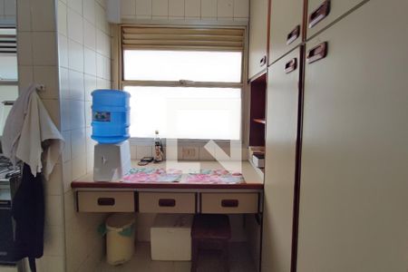 Apartamento à venda com 102m², 3 quartos e 1 vagaÁrea de Serviço