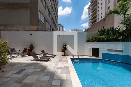 Apartamento à venda com 440m², 4 quartos e 4 vagasÁrea Comum - Piscina