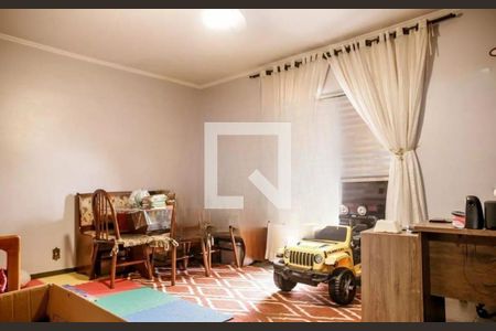 Casa à venda com 3 quartos, 280m² em Jardim Marek, Santo André
