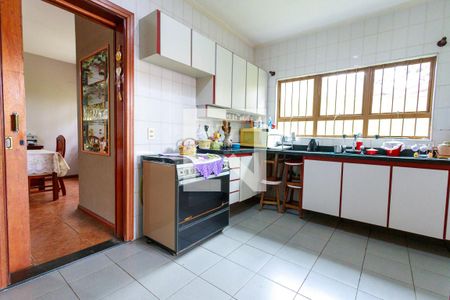 Casa para alugar com 310m², 4 quartos e 3 vagasCozinha