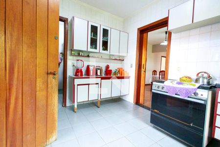 Casa para alugar com 310m², 4 quartos e 3 vagasCozinha