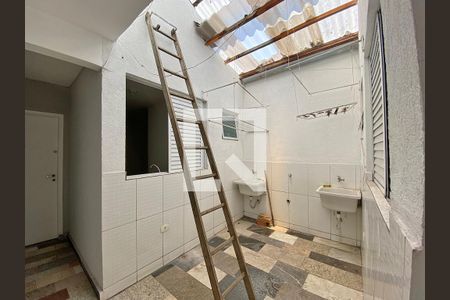 Casa à venda com 500m², 8 quartos e sem vagaÁrea comum - serviço