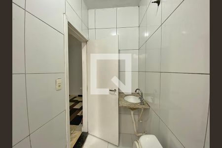 Casa à venda com 500m², 8 quartos e sem vagaBanheiro da Kitnet 7