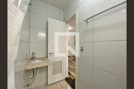 Casa à venda com 500m², 8 quartos e sem vagaBanheiro da Kitnet 6