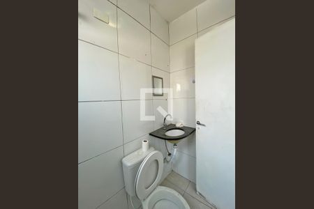 Casa à venda com 500m², 8 quartos e sem vagaBanheiro da Kitnet 1