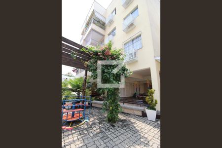 Apartamento para alugar com 90m², 2 quartos e 1 vagaFachada