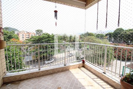 Varanda de apartamento para alugar com 2 quartos, 90m² em Anil, Rio de Janeiro
