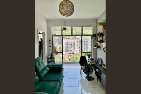 Apartamento à venda com 40m², 1 quarto e 1 vagaSala