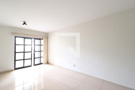 Sala de apartamento para alugar com 3 quartos, 105m² em Saraiva, Uberlândia