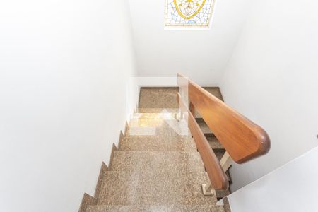 Casa à venda com 257m², 4 quartos e 3 vagasEscada