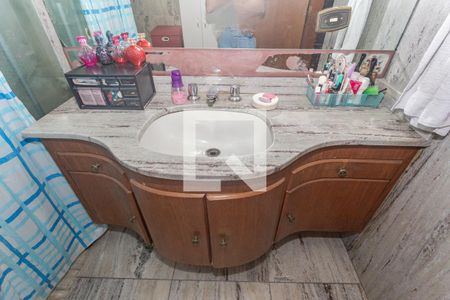 Casa à venda com 257m², 4 quartos e 3 vagasBanheiro da Suíte 2