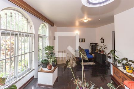 Sala de casa à venda com 4 quartos, 257m² em Jardim da Saúde, São Paulo