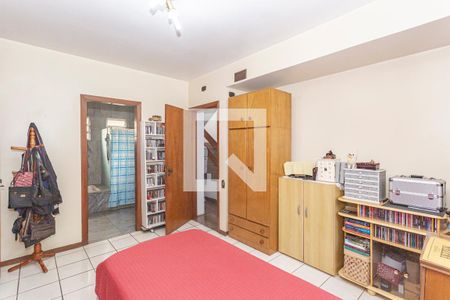 Casa à venda com 257m², 4 quartos e 3 vagasSuíte 2