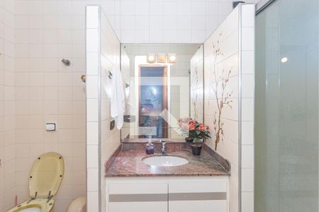 Casa à venda com 257m², 4 quartos e 3 vagasBanheiro da Suíte