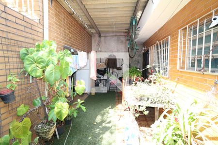 Casa para alugar com 200m², 3 quartos e 3 vagasQuintal