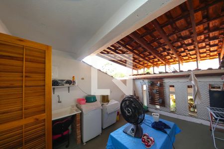 Casa à venda com 106m², 7 quartos e 3 vagasÁrea de Serviço