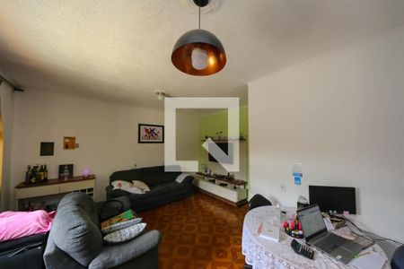 Casa à venda com 106m², 7 quartos e 3 vagasSala