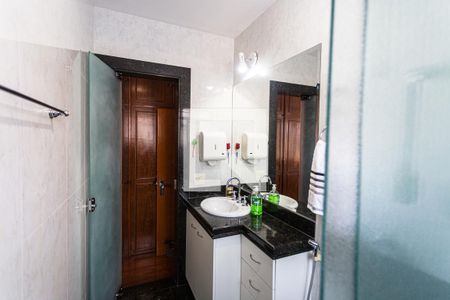 Apartamento à venda com 135m², 3 quartos e 2 vagasBanheiro da Suíte