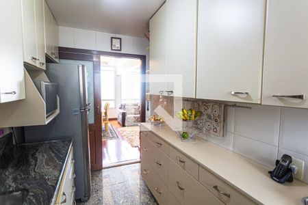 Apartamento à venda com 135m², 3 quartos e 2 vagasCozinha