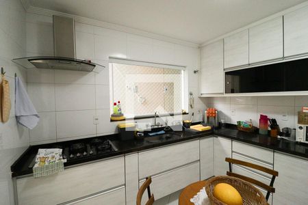 Casa à venda com 205m², 3 quartos e 4 vagasCozinha