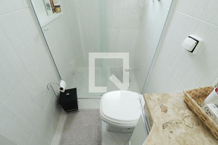 Casa à venda com 205m², 3 quartos e 4 vagasBanheiro da Suíte 2