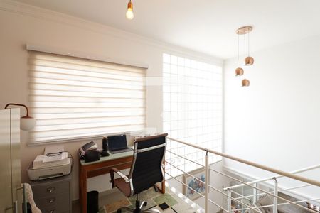 Casa à venda com 205m², 3 quartos e 4 vagasEscritório