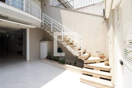 Casa à venda com 205m², 3 quartos e 4 vagasEntrada da Casa