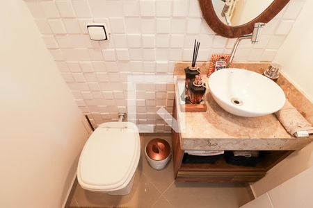 Casa à venda com 205m², 3 quartos e 4 vagasLavabo