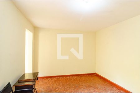 Casa à venda com 145m², 2 quartos e 1 vagaQuarto de Serviço