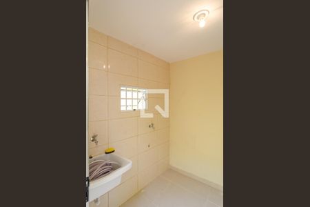 Casa à venda com 145m², 2 quartos e 1 vagaLavanderia