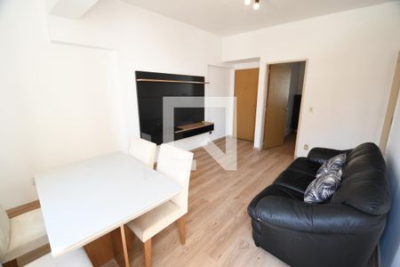 Sala de apartamento à venda com 1 quarto, 66m² em Vila Itapura, Campinas